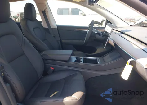 2025 Tesla Model Y Performance Dual Motor All-Wheel Drive from USA, damaged, VIN 7SAYGDEF2SF300505